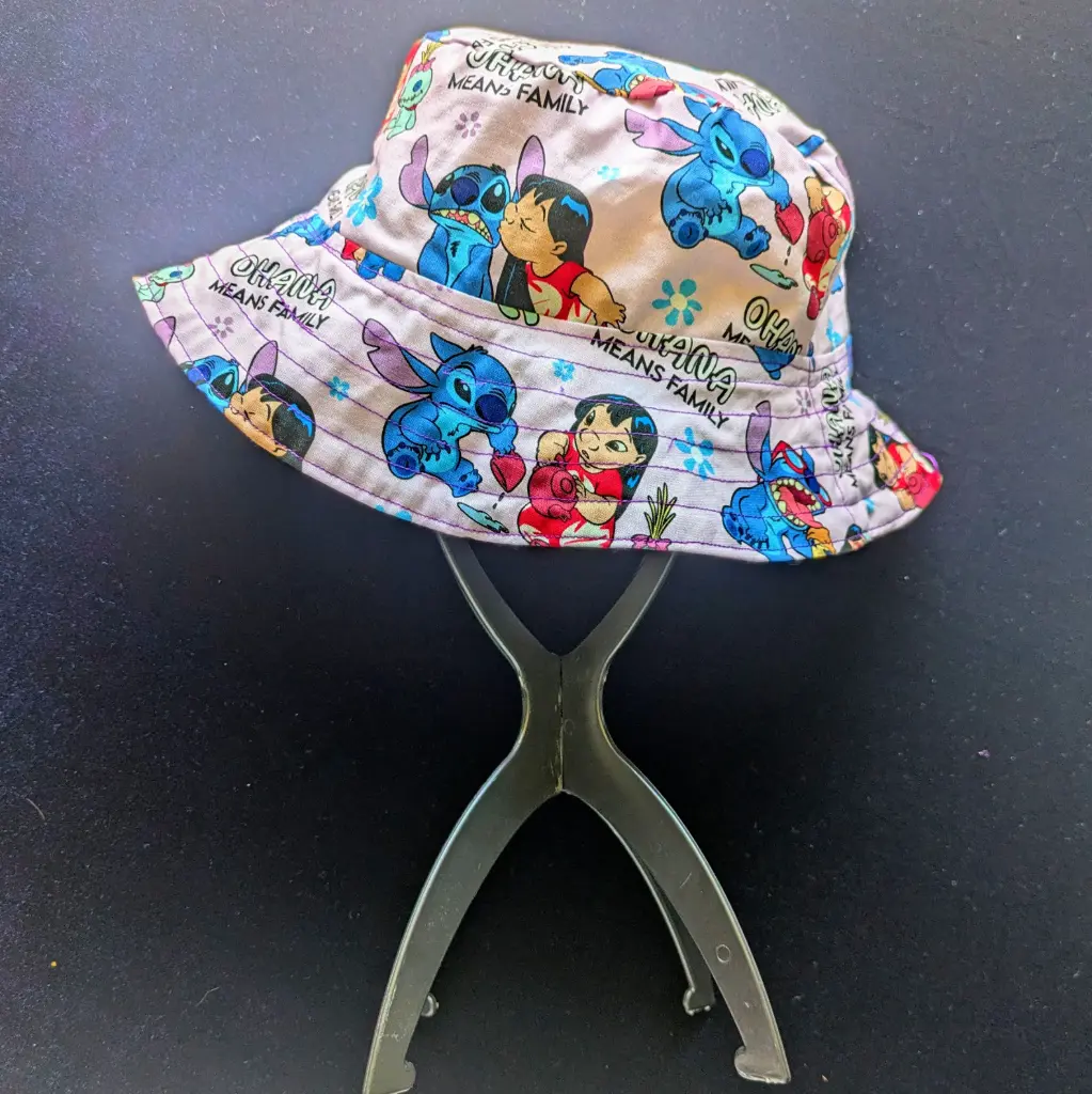 Ohana Means Family Hawaiian Alien And Friend Bucket Hat